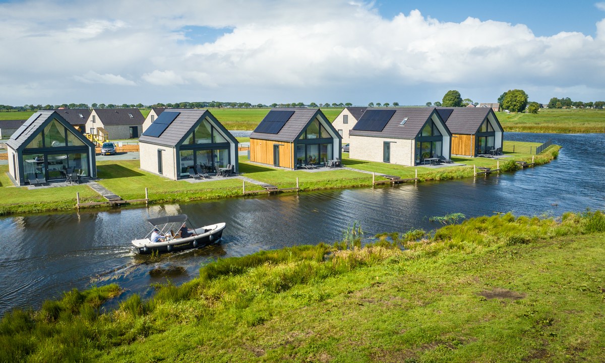 Watersportcamping Tussen De Diepen cover