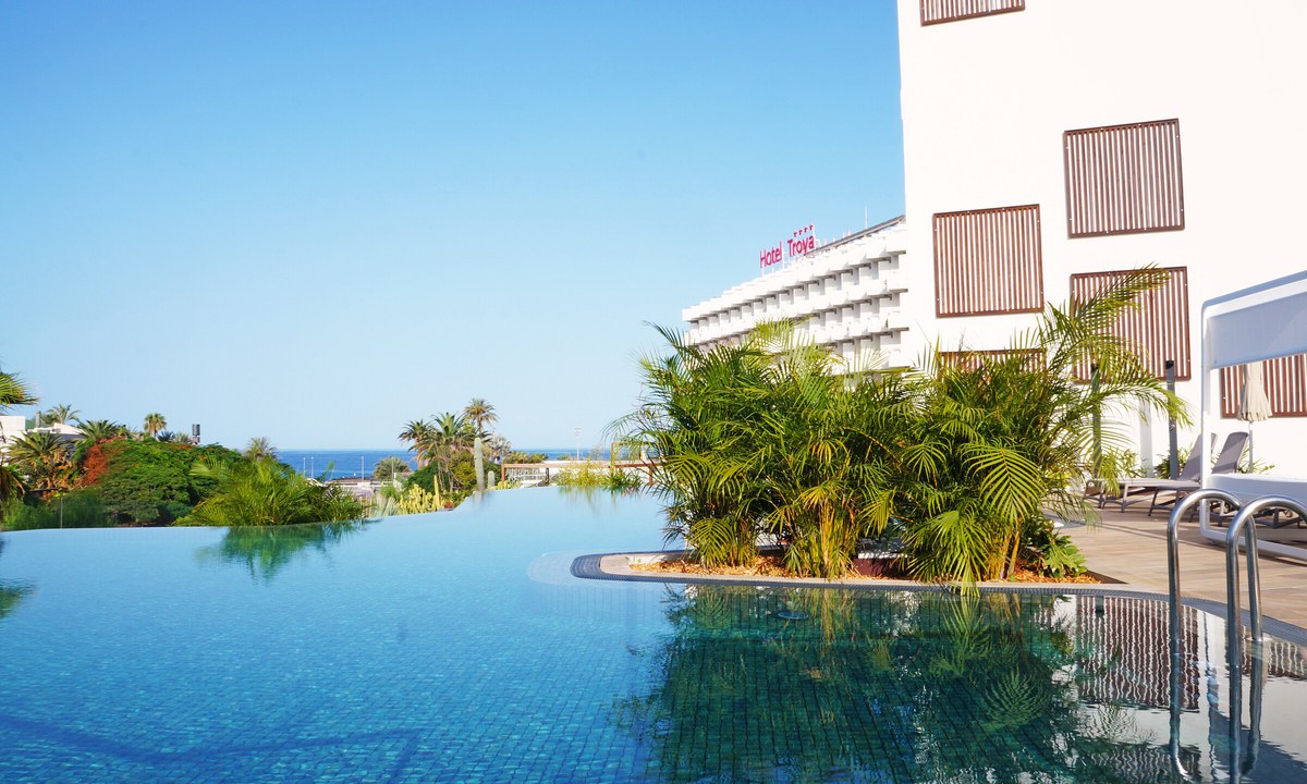 Hotel Alexandre Troya cover