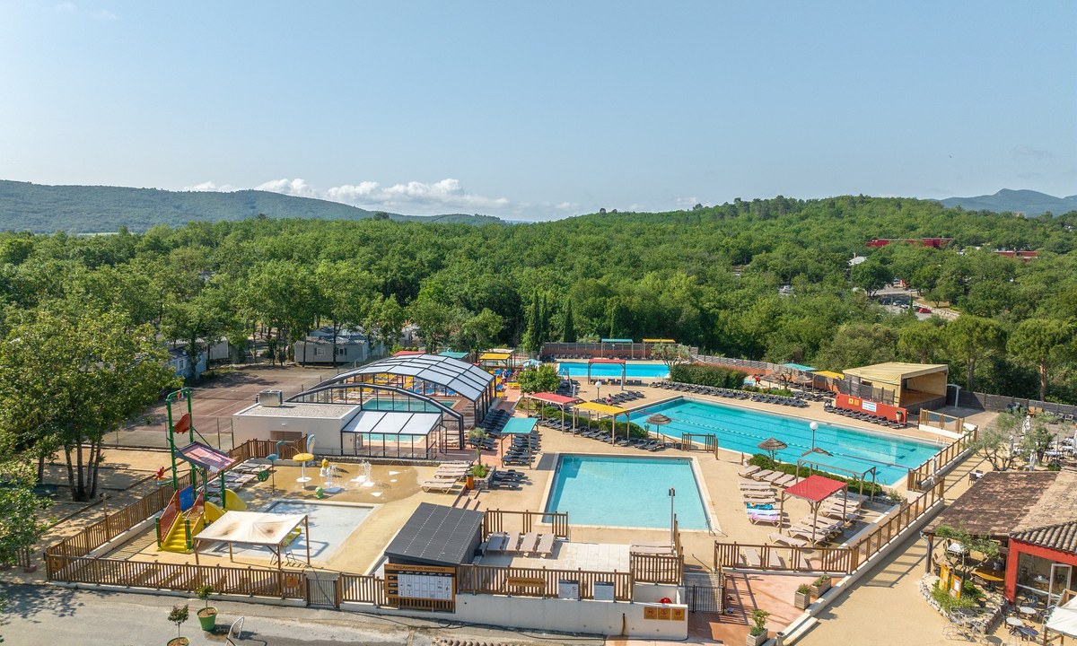 Camping Le Domaine De Chaussy