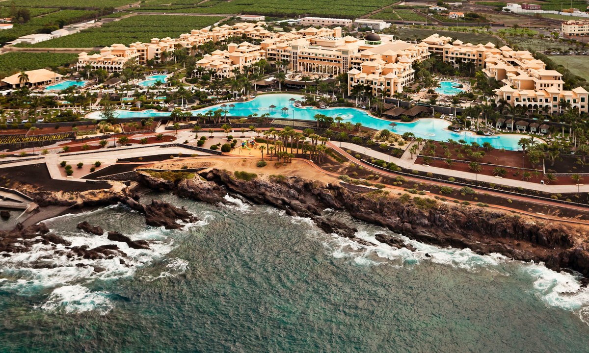 Resort Gran Melia Palacio De Isora cover