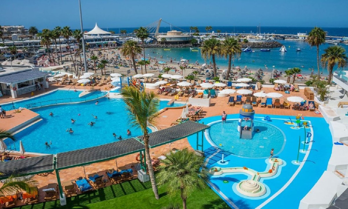 Hovima La Pinta Beachfront cover
