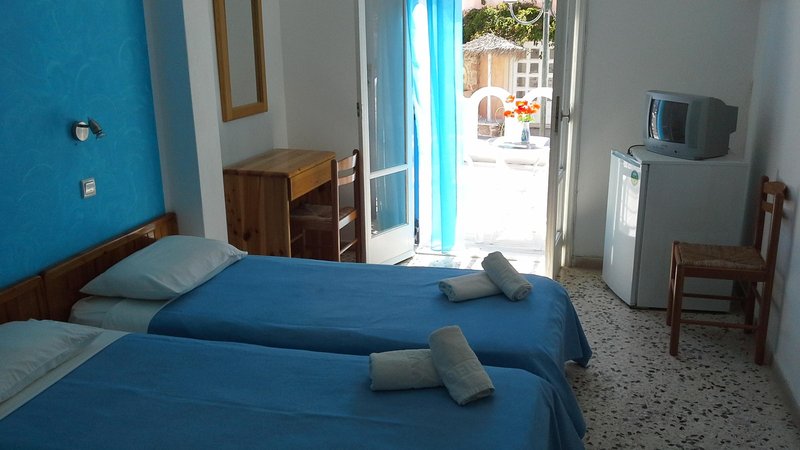 Dilino Hotel cover