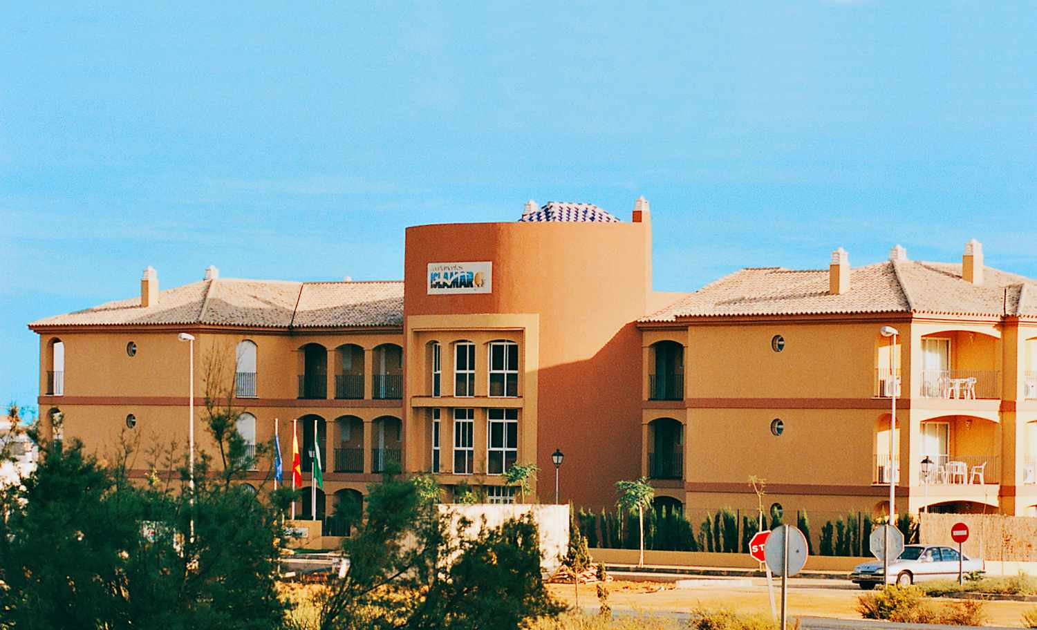 Apartamentos Leo Islamar