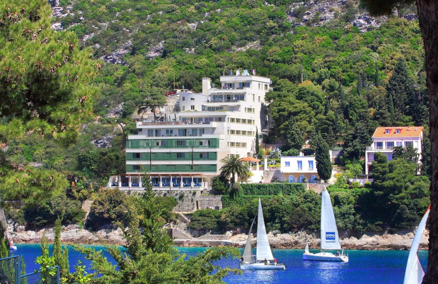 Hotel More