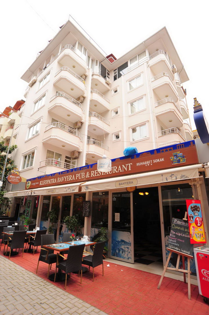 Kleopatra Bavyera Hotel cover