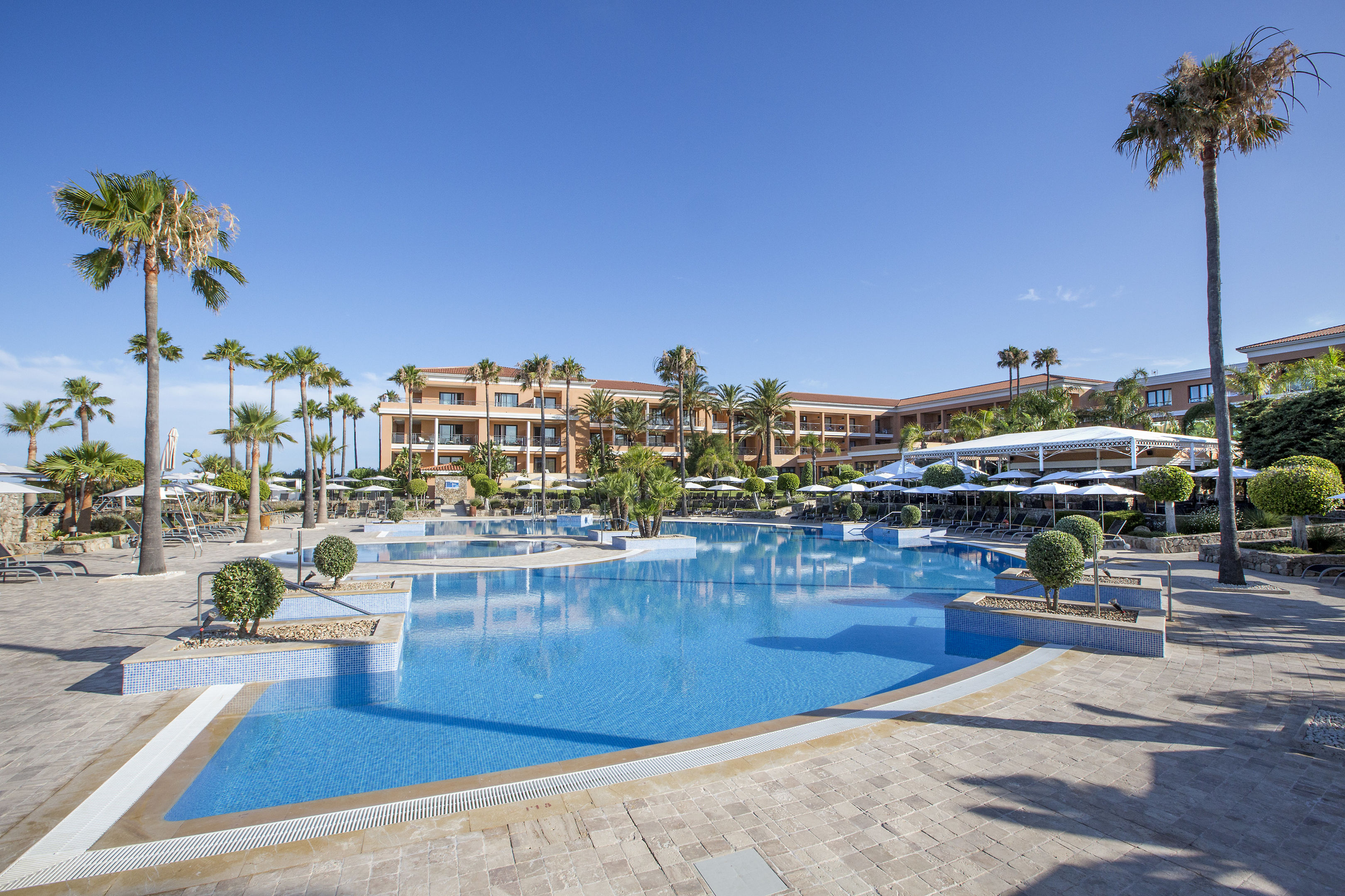 Hipotels Barrosa Palace cover