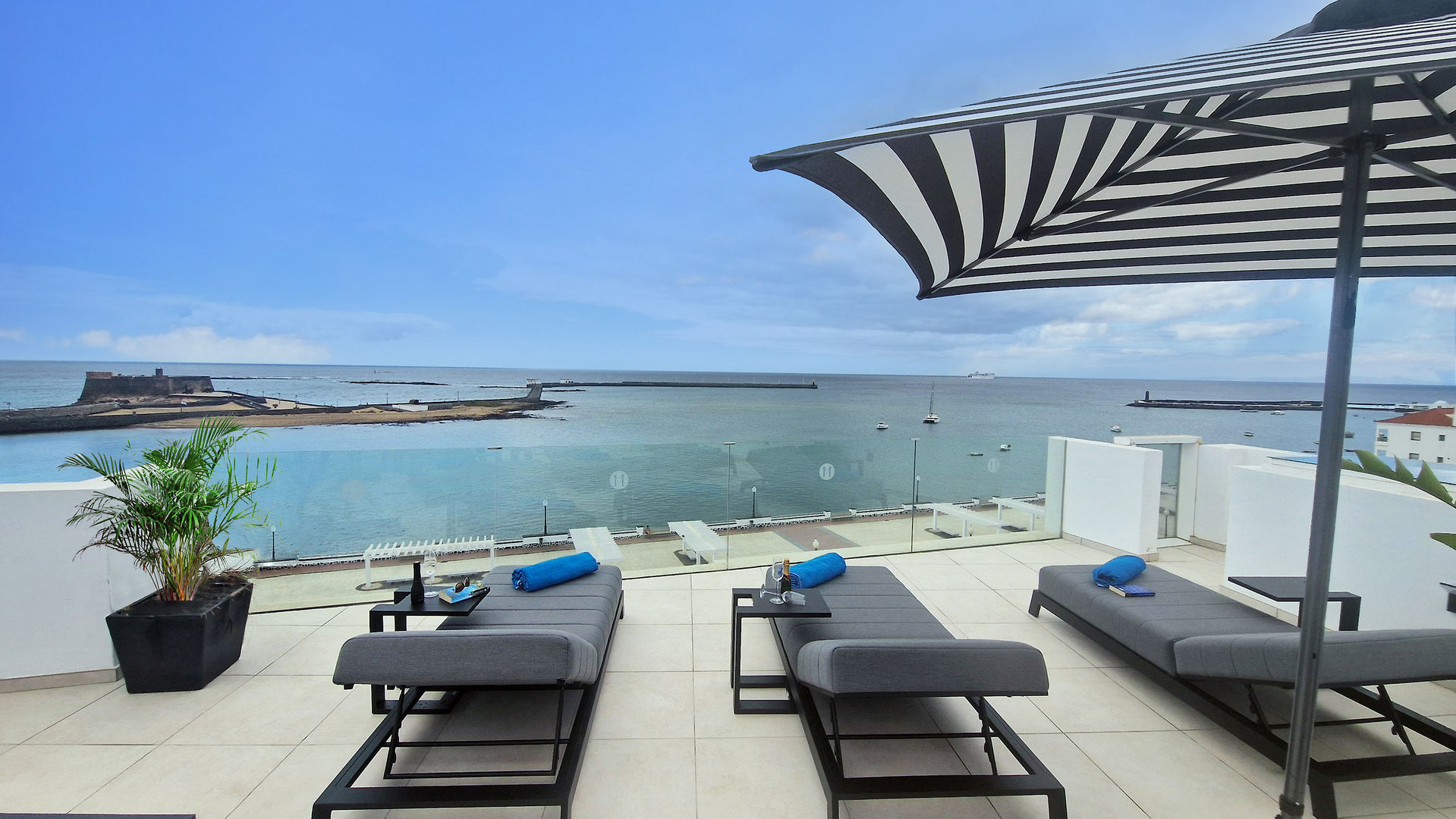 Blue Marina Suites - Boutique Apartments