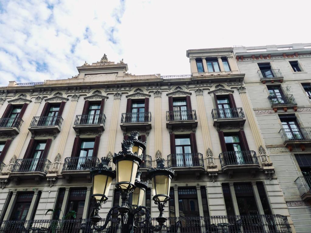 Internacional Ramblas Atiram cover