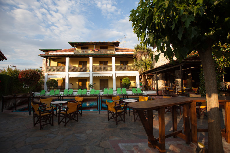 Hotel Ammon Garden cover