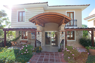 Perdikia Hill Family Resort & Villas cover