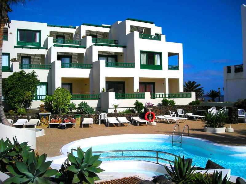 Neptuno Suites cover