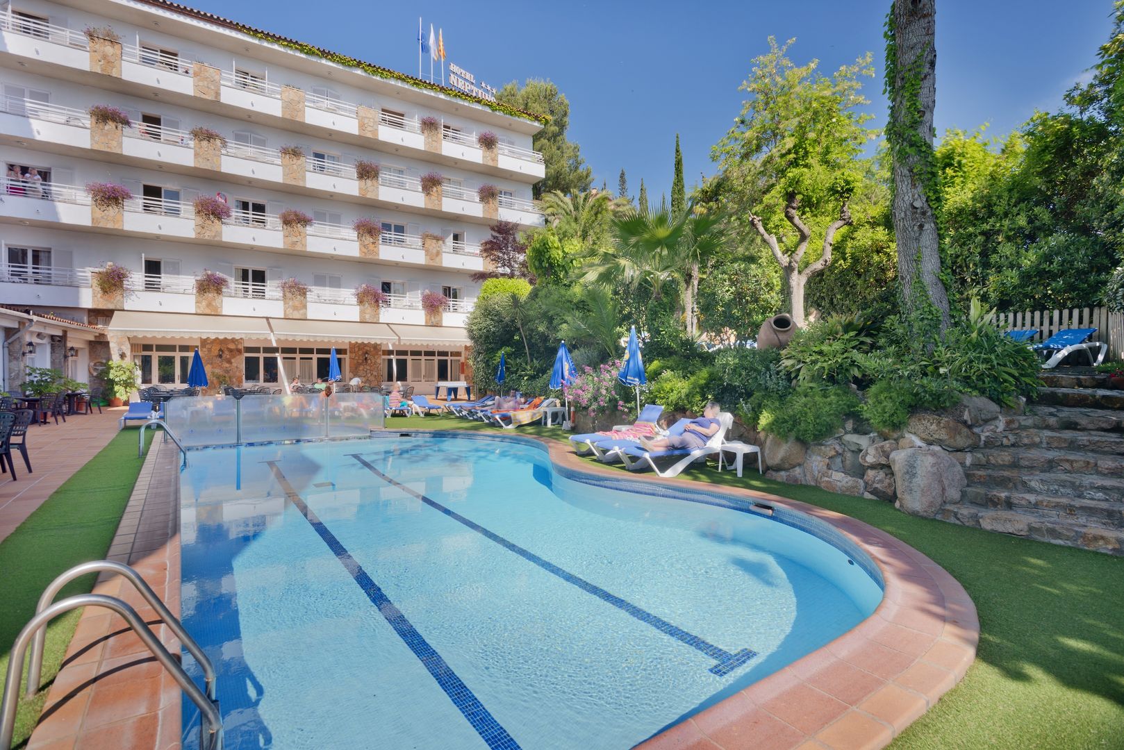 Hotel GHT Neptuno cover