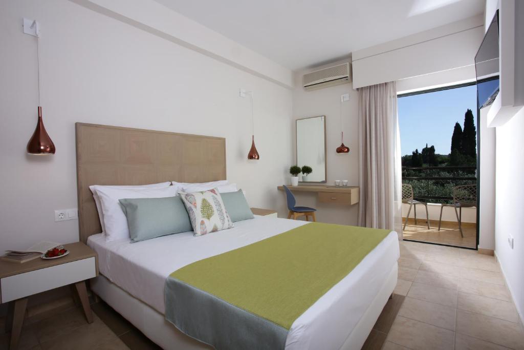 Paradise Hotel Corfu cover