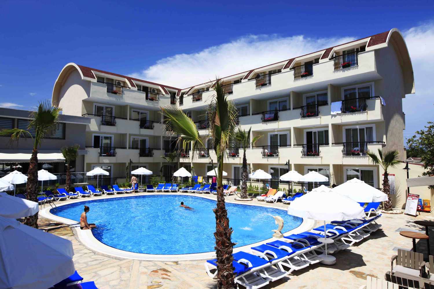 Sun City Apartments & Hotel cover