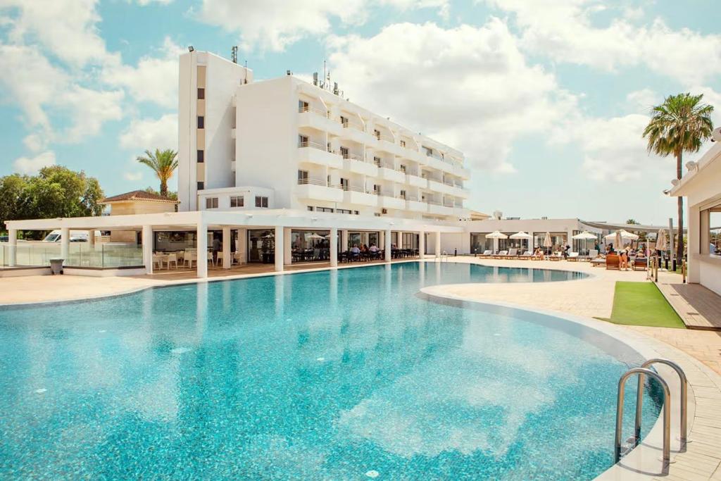 Piere Anne Beach Hotel cover