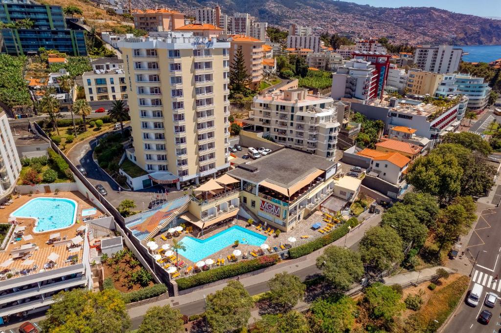 Muthu Raga Madeira Hotel cover