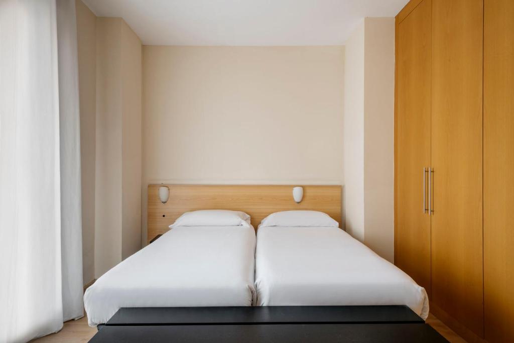 Villarroel Apartments cover