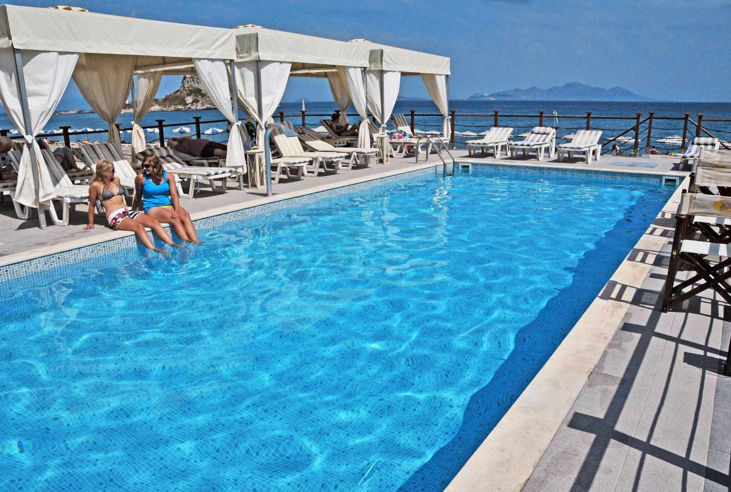 Sacallis Inn Beach Hotel cover