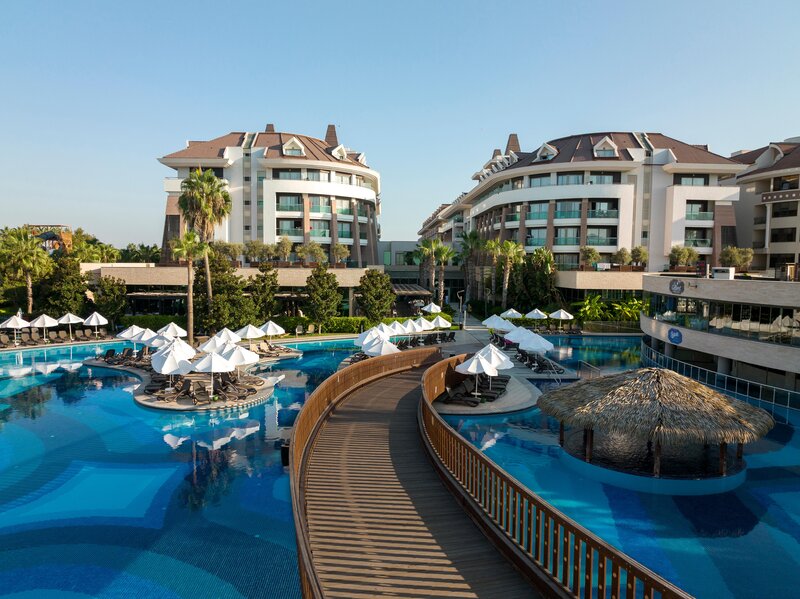 Sherwood Dreams Resort cover