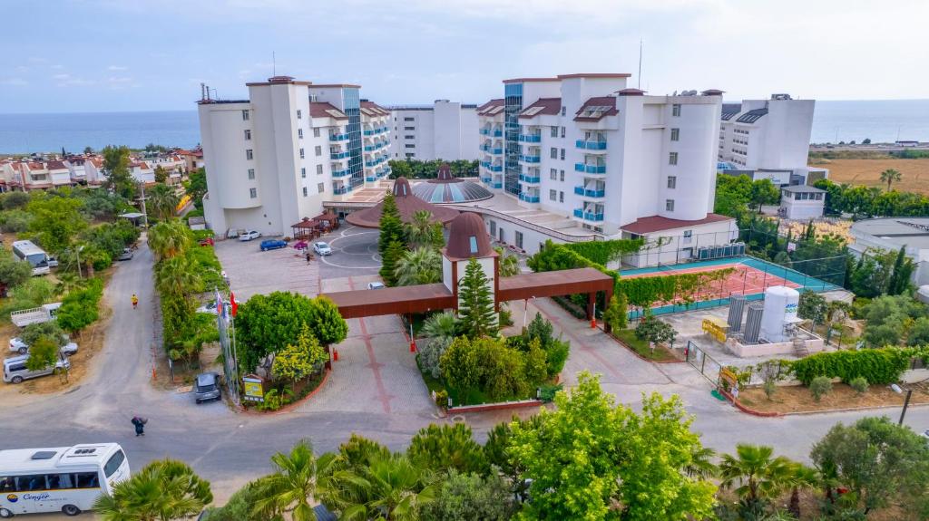 Cenger Beach Resort