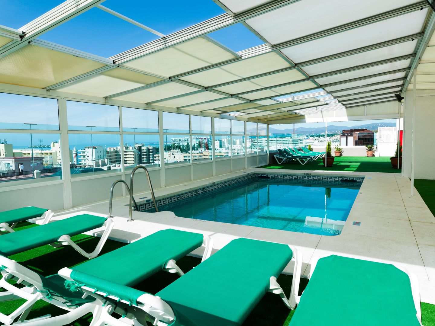El Hotel Monarque el Rodeo cover