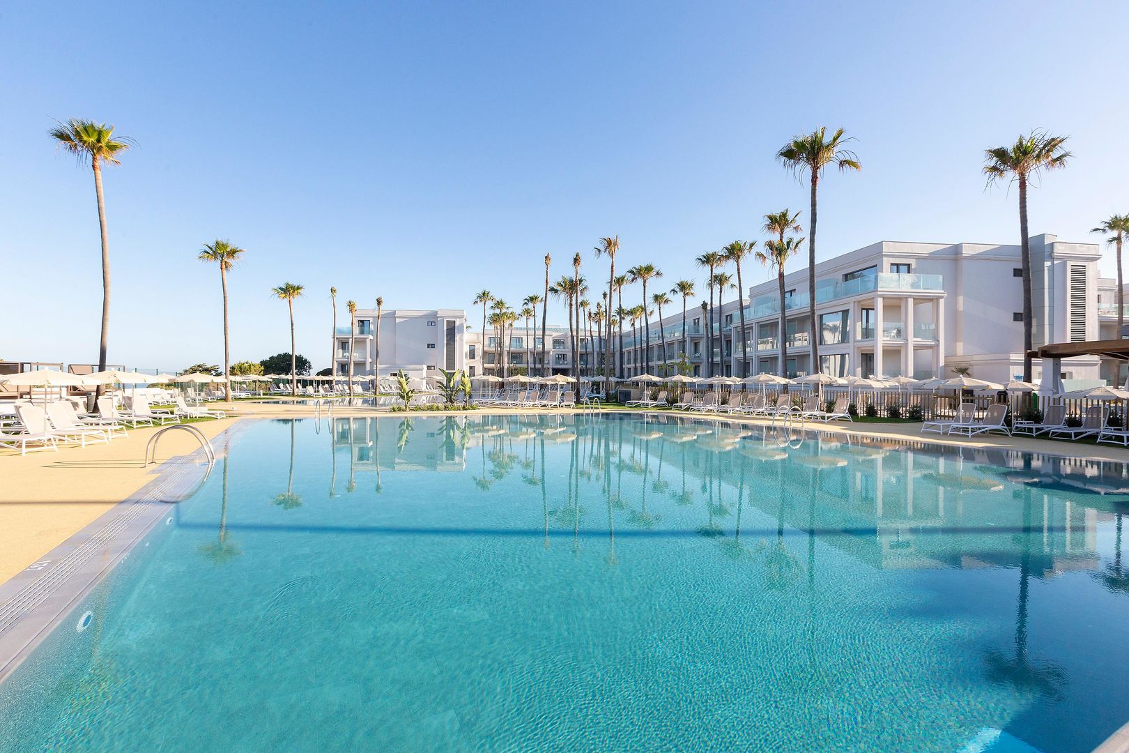 Hipotels Barrosa Park cover