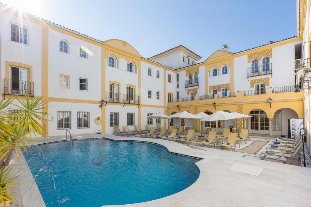 Hotel Macià Alfaros cover