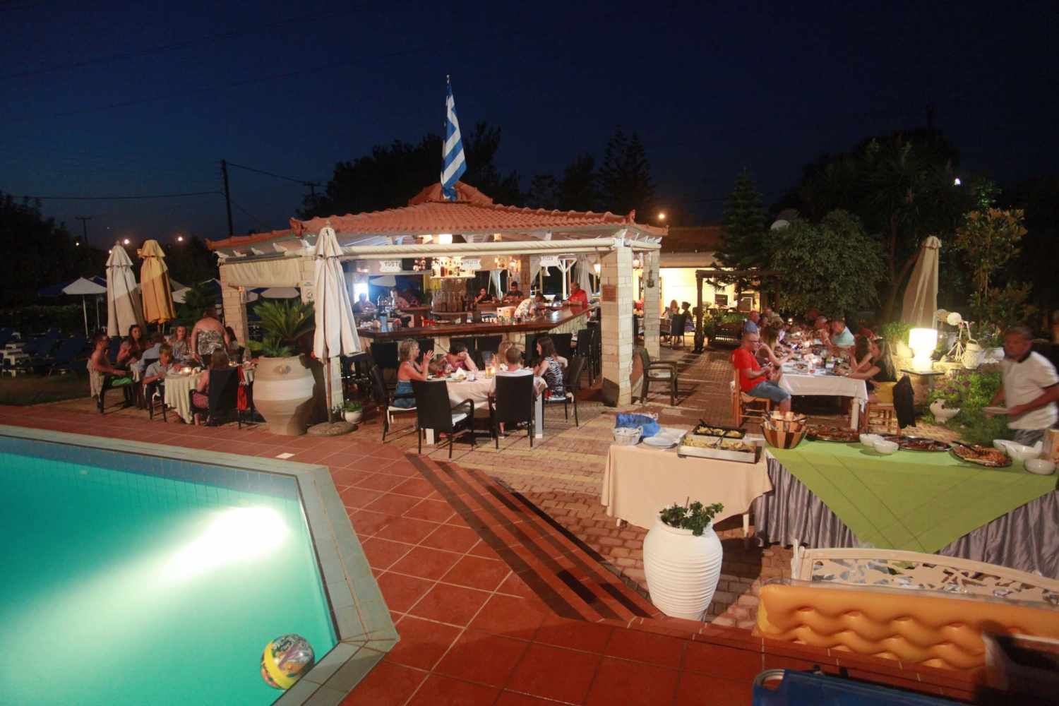 Nikos Apartments cover