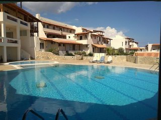 Creta Suites cover