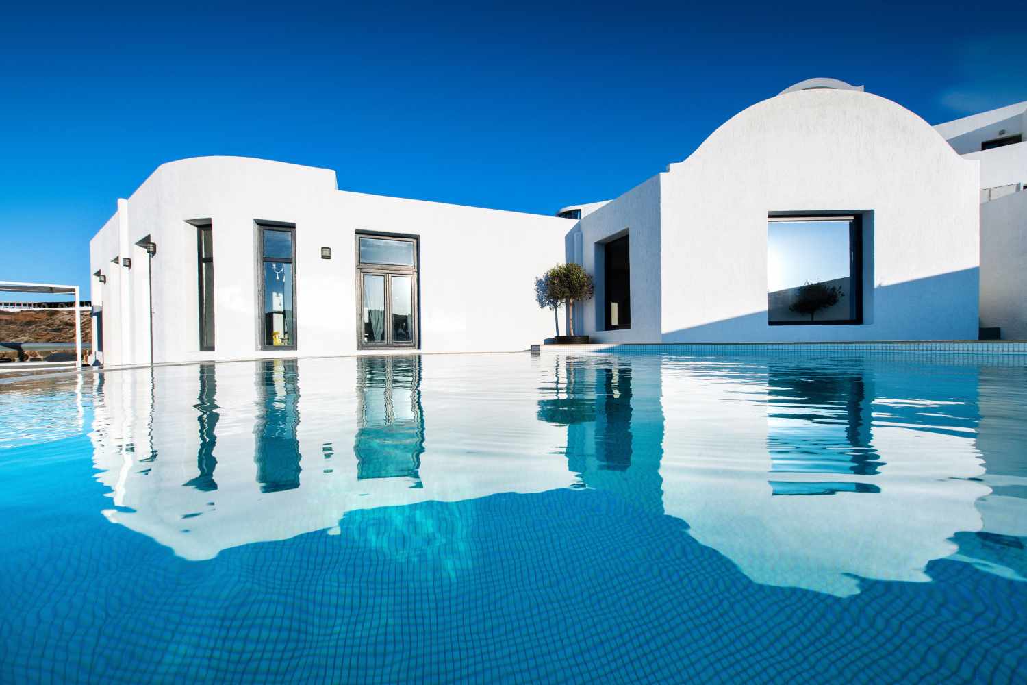 Grand Ambassador Santorini cover