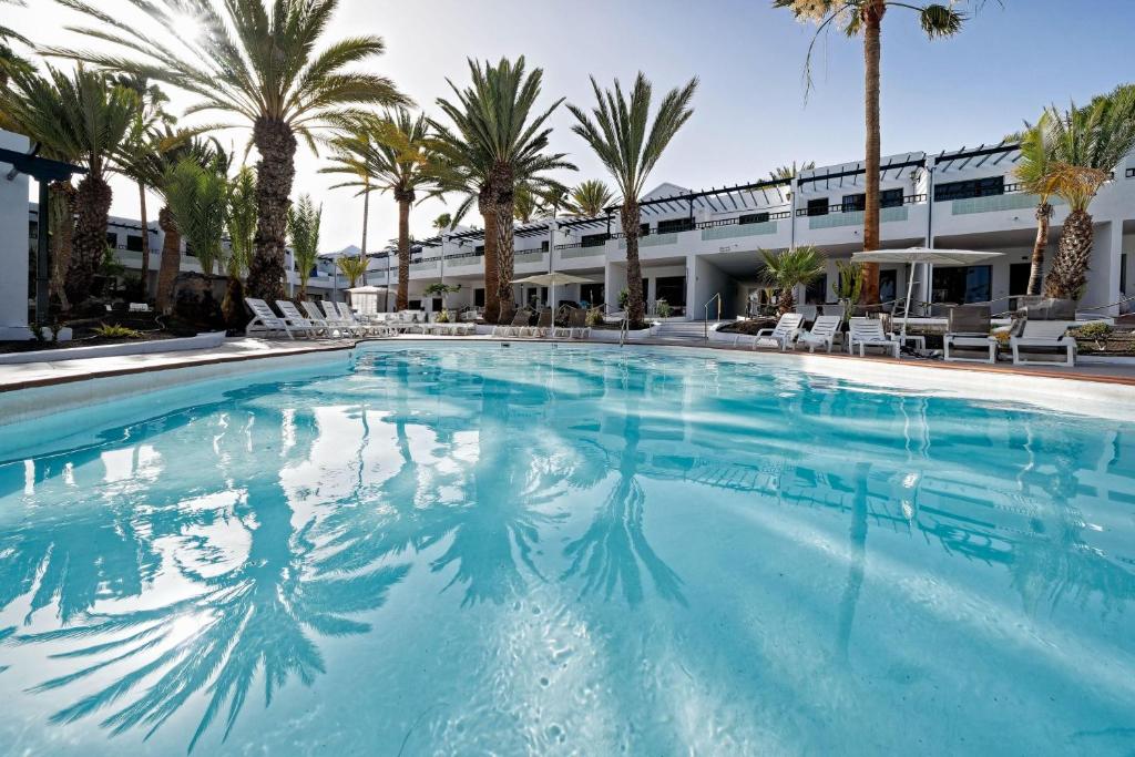 Labranda Playa Club cover