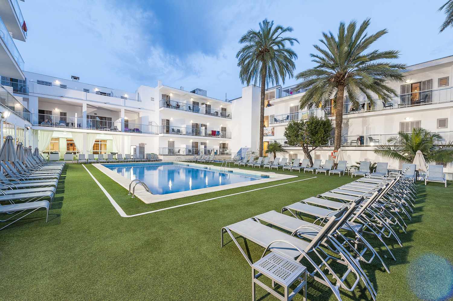 Eix Alcudia Hotel cover