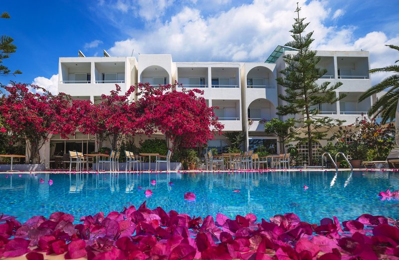 Kyparissia Beach Hotel cover