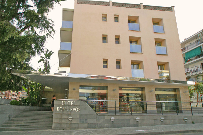 Hotel Bon Repos cover