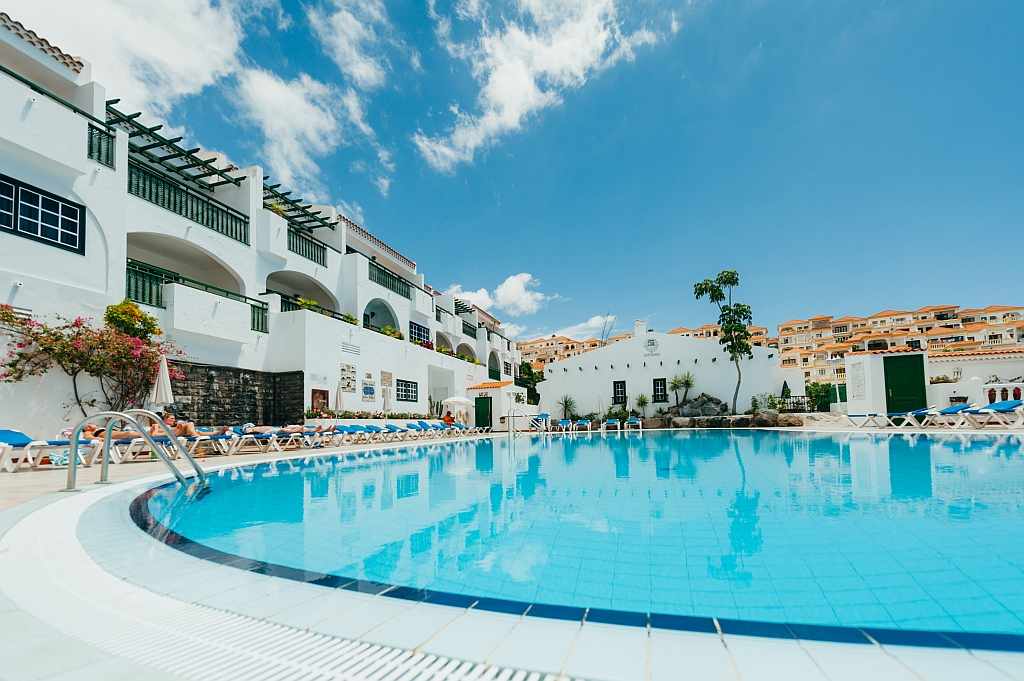 Aparthotel Neptuno Costadeje cover