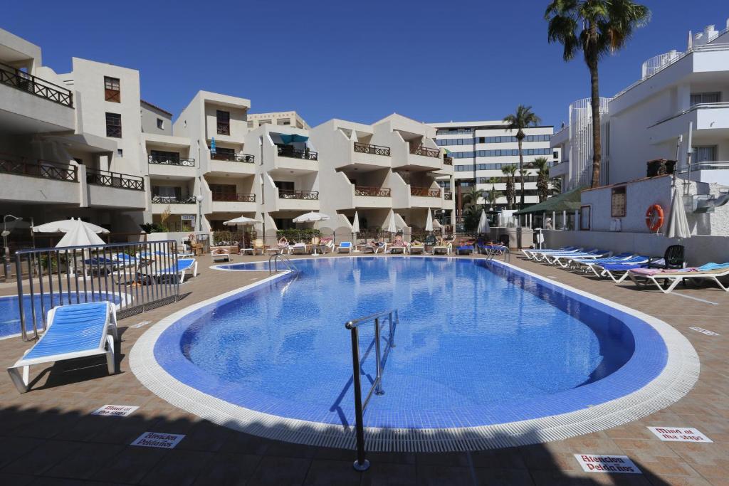 Hotel Andorra cover