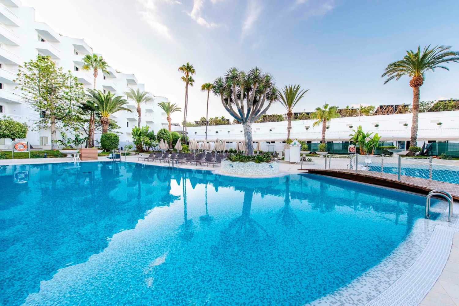 Spring Hotel Vulcano cover