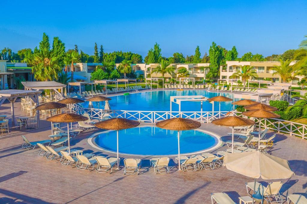 Kipriotis Maris Suites cover