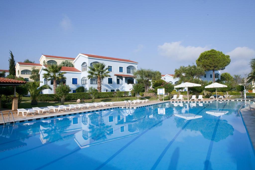 Govino Bay cover