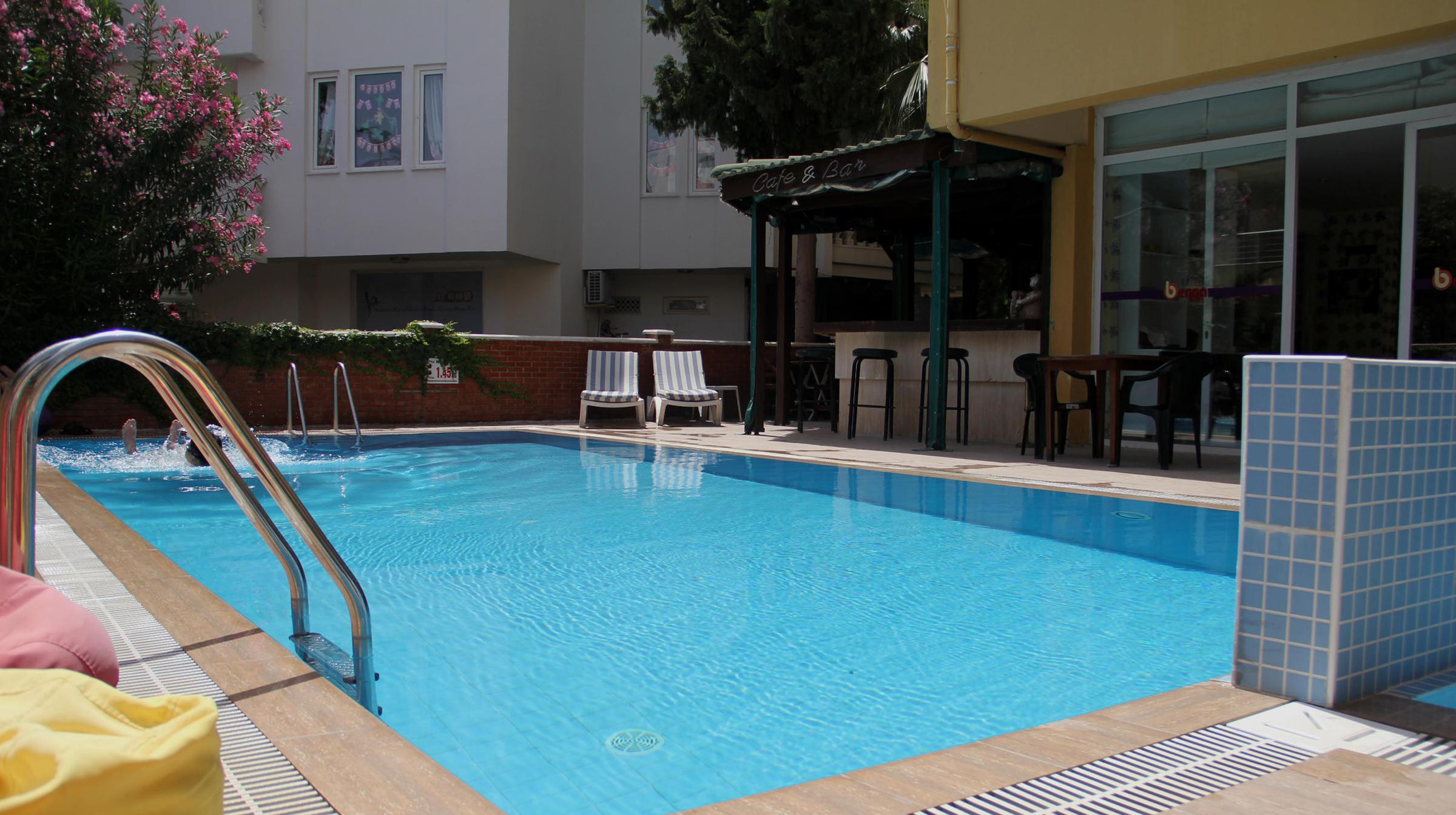 Benna Hotel cover