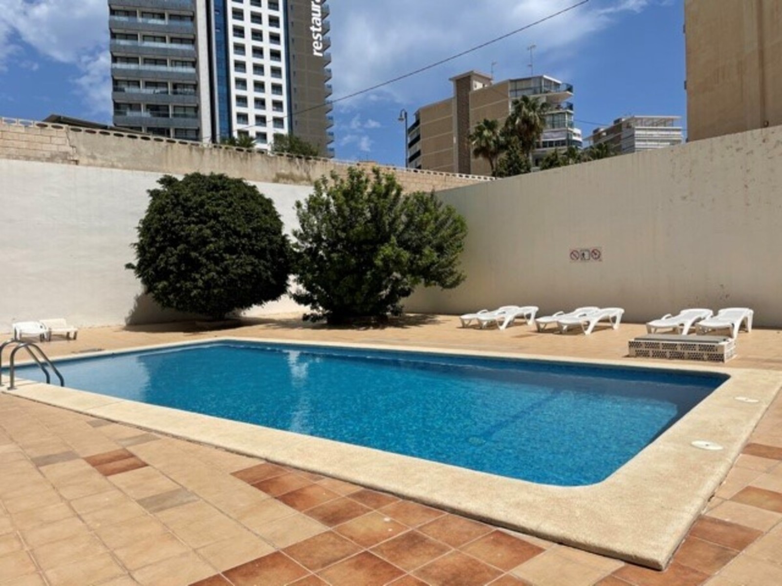 San Jaime Apartments