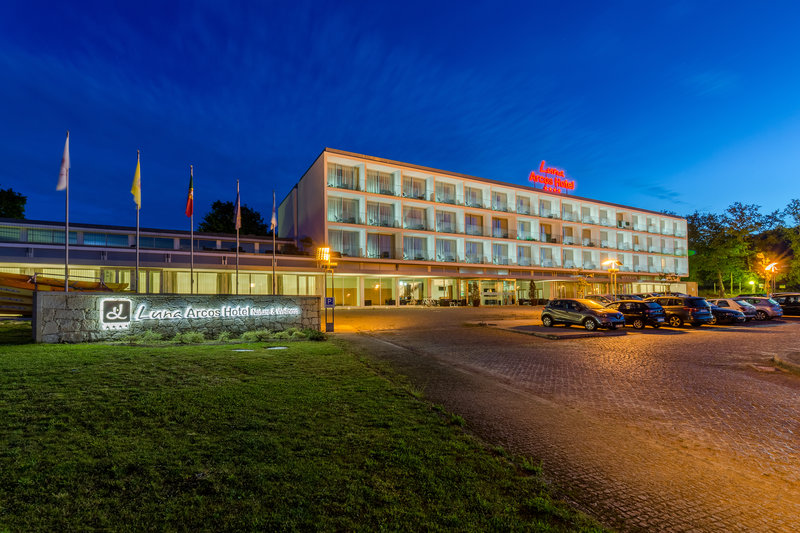 Luna Arcos Hotel cover
