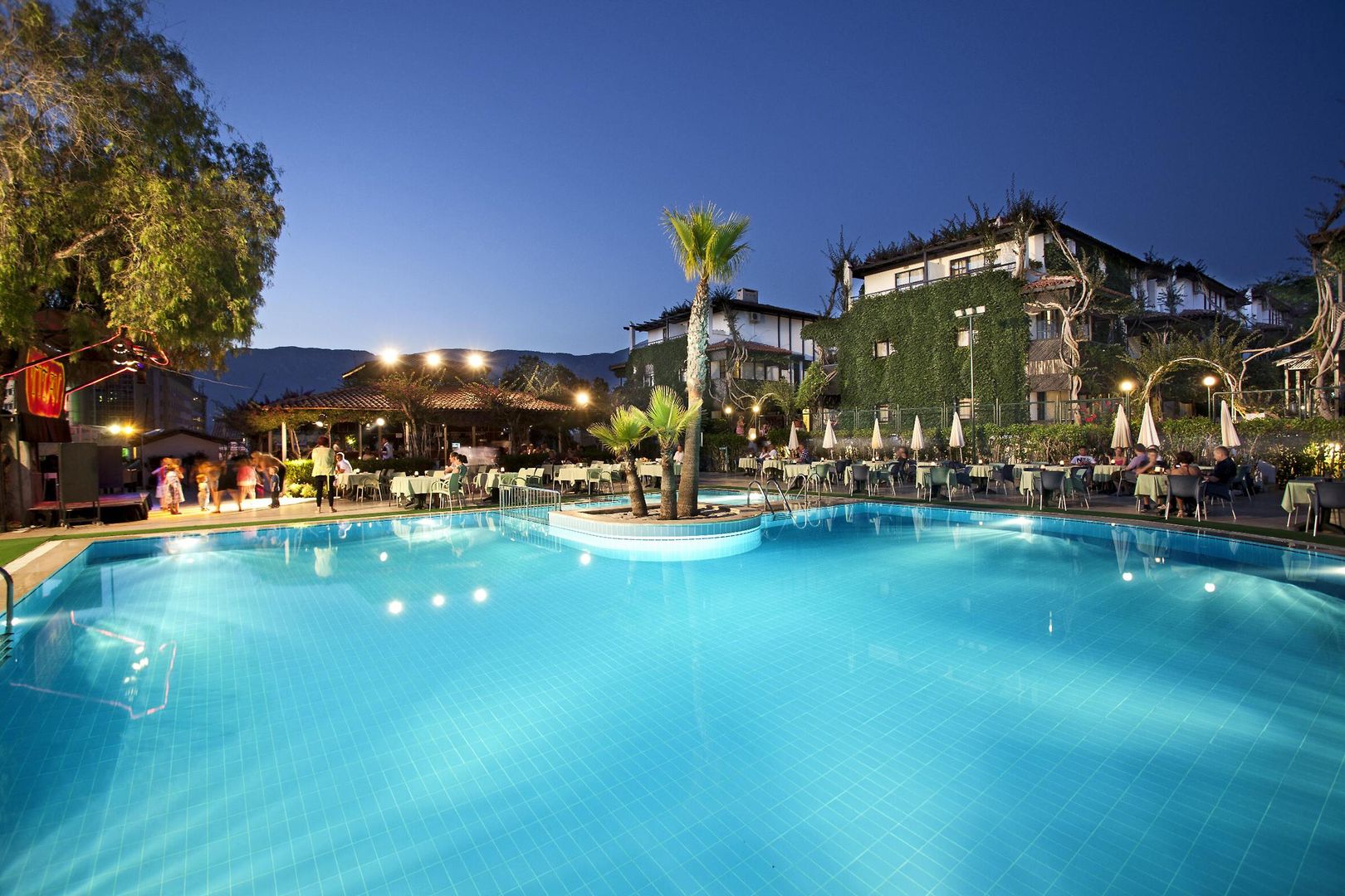 Club Hotel Titan cover