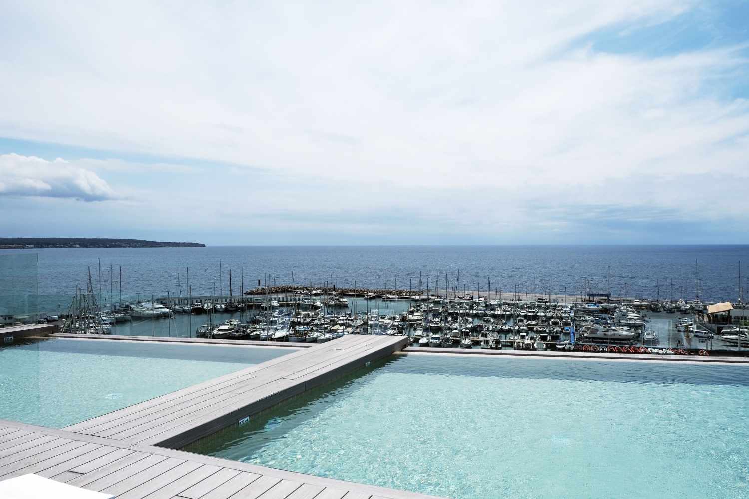Hotel Las Arenas cover