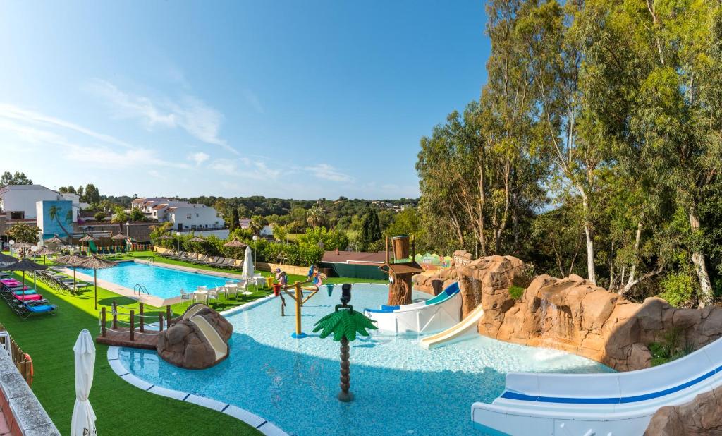 Els Llorers Apartamentos cover