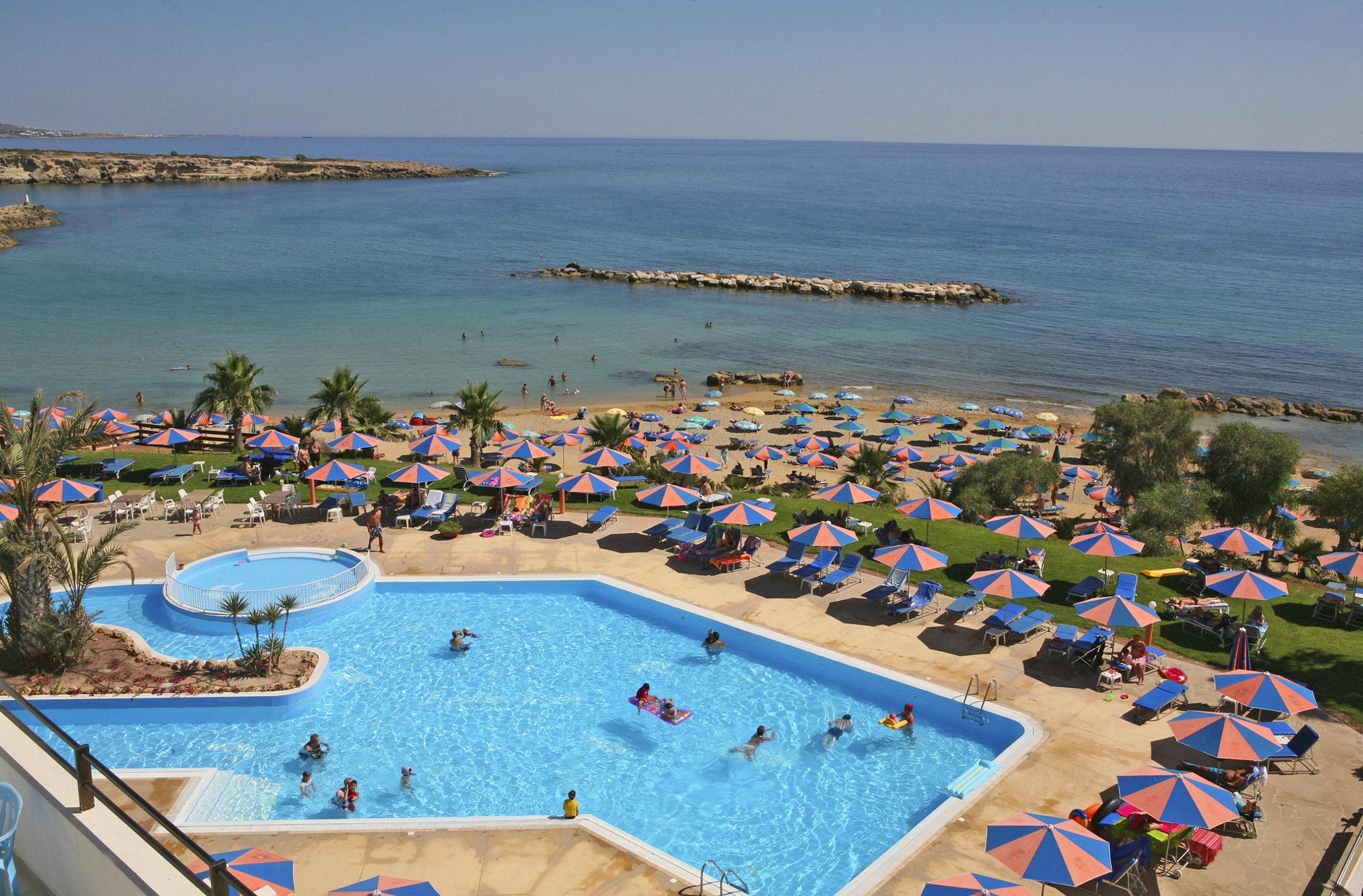 Corallia Beach Hotel Apartments