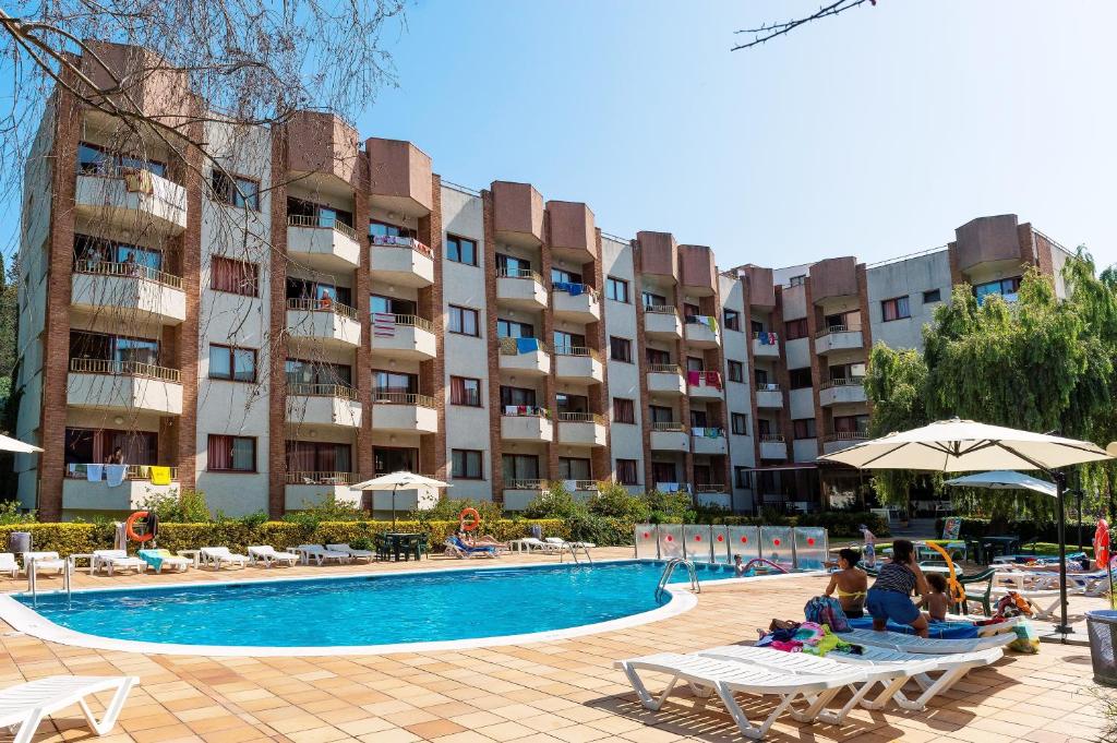 Aparthotel Las Mariposas cover