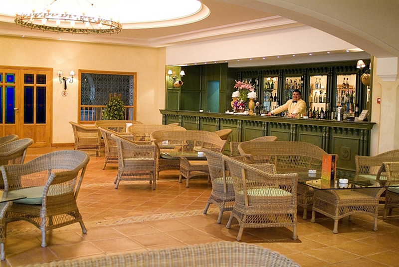 Medina Belisaire & Thalasso cover