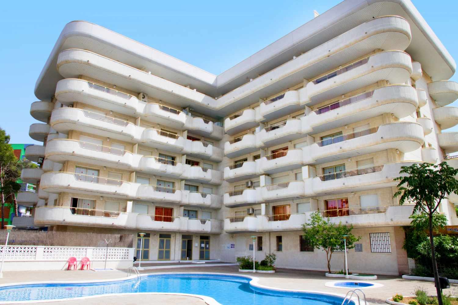 Arquus Salou by Rentalmar