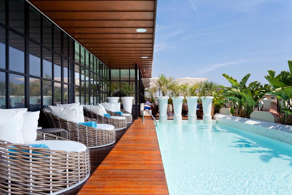 Monument Hotel cover